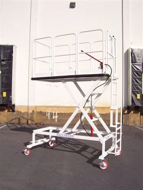 B4 Maintenance Stand | Platform & Ladder